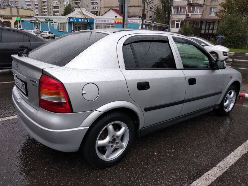 Opel Astra 1998