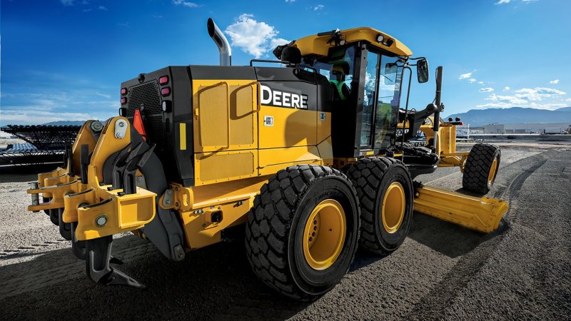 John Deere дорожная техника