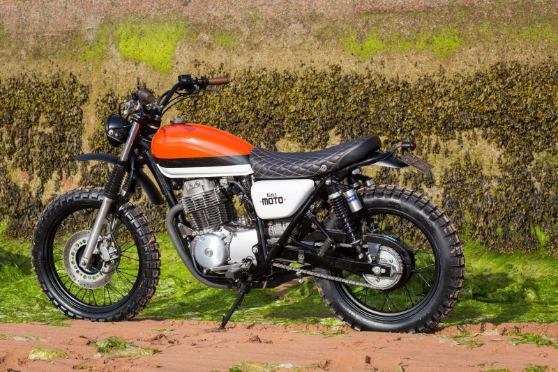 Honda cb400ss-e