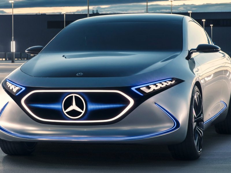 Mercedes Benz's EQA
