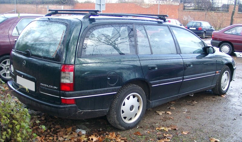 1994 Omega b Caravan