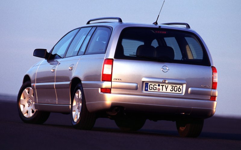 Opel Omega a Caravan
