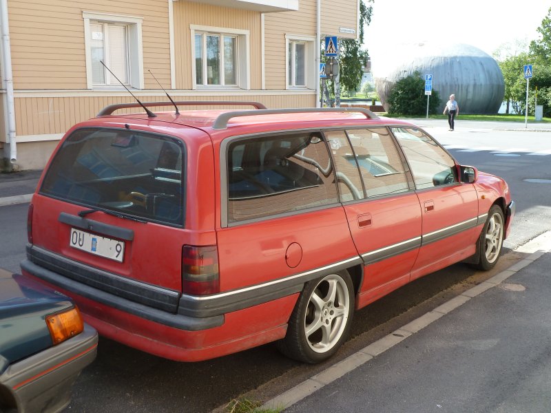 Opel Omega 1987 универсал
