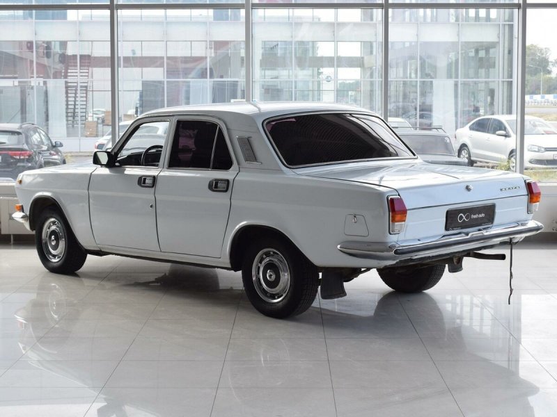 Волга ГАЗ 2410 белая