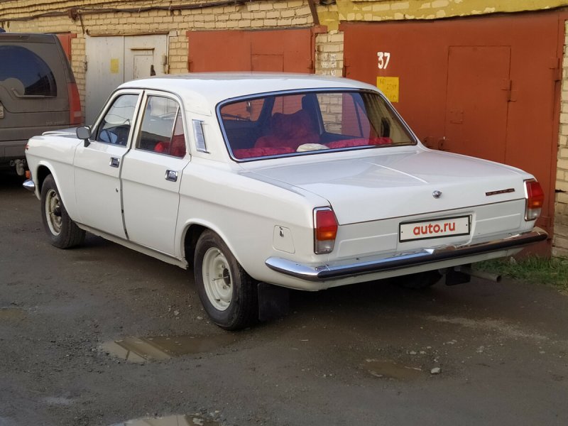 Волга ГАЗ 2410 1992 года