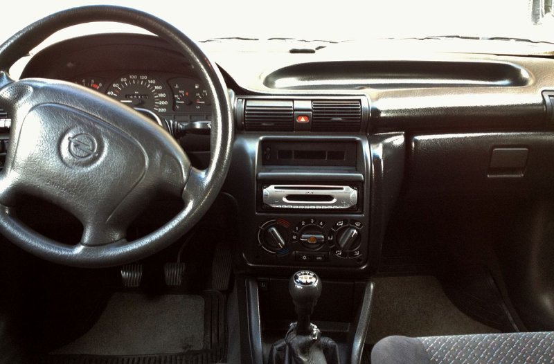 Opel Astra 1997 салон