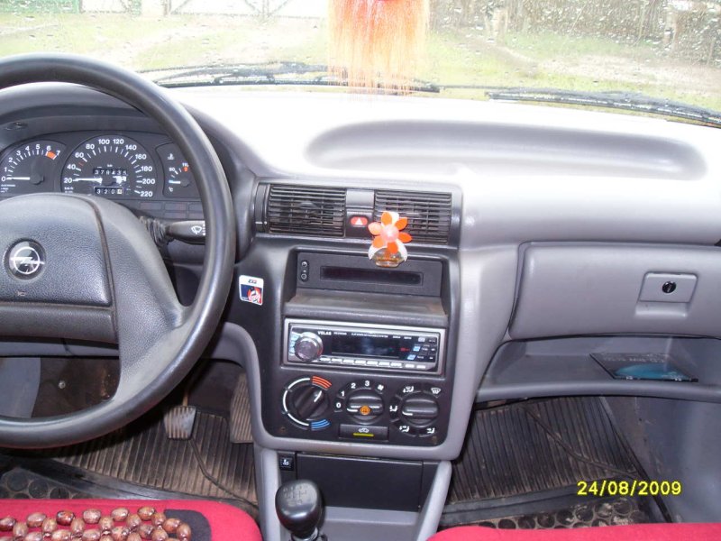 Opel Astra f 1992 салон