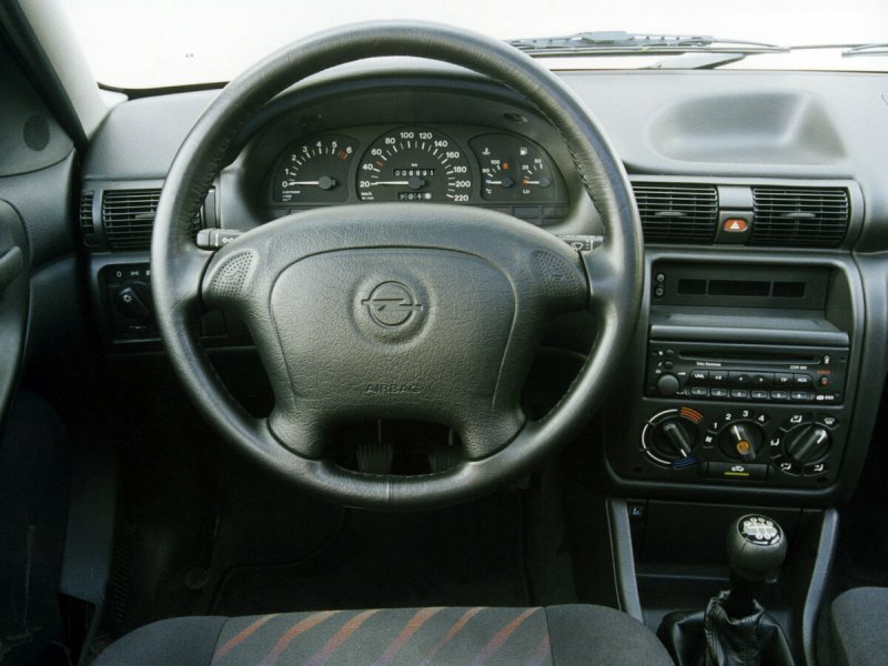 Opel Astra f 1997 салон