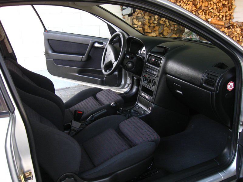 Opel Astra g Interior