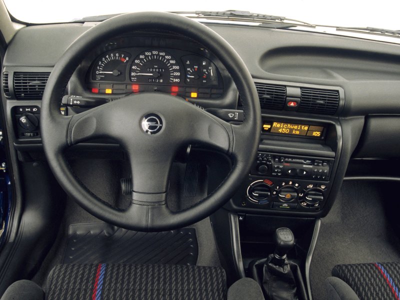 Opel Astra f 1994 салон