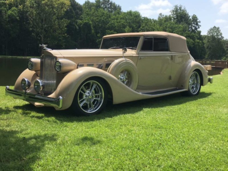 Packard Victoria