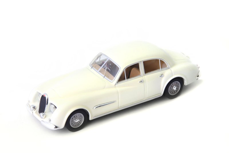 Модель Bugatti 1/43