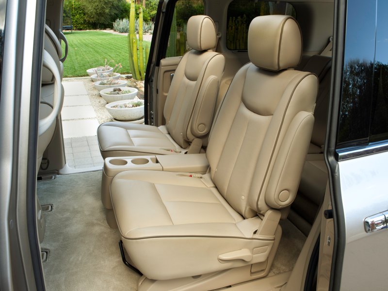 Nissan Quest 4