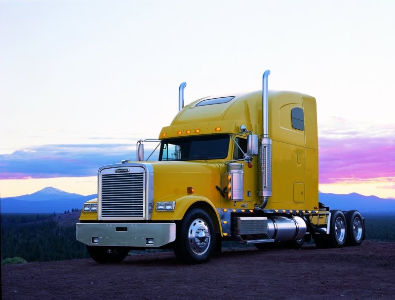 Американский грузовик freightliner
