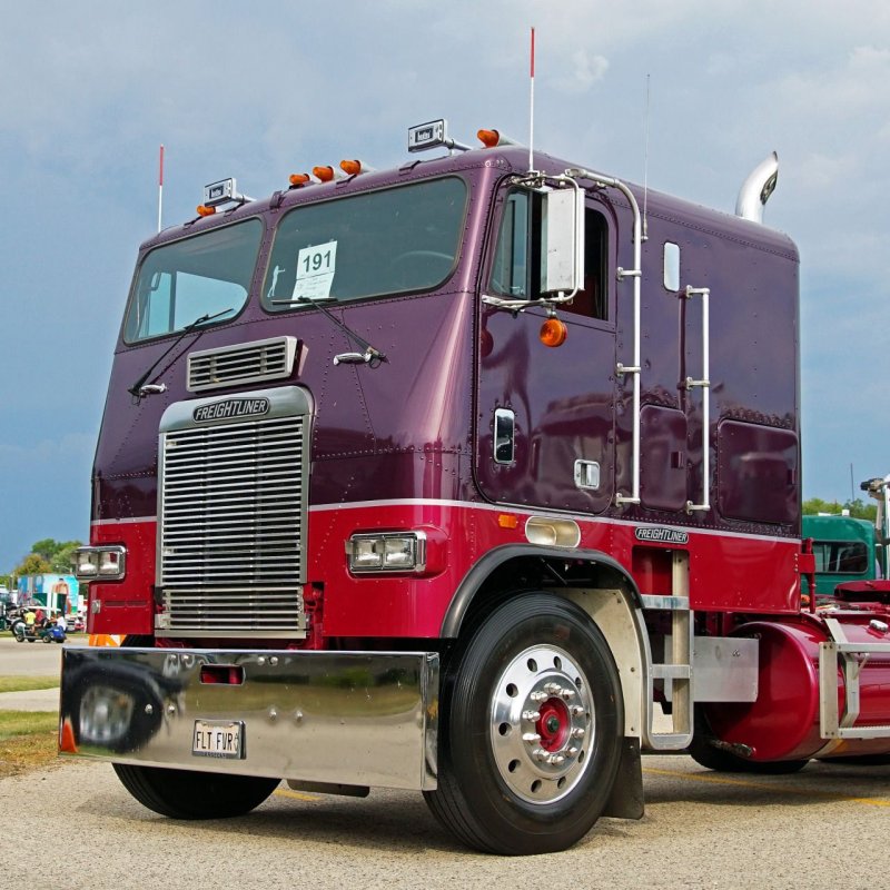 Freightliner 1987