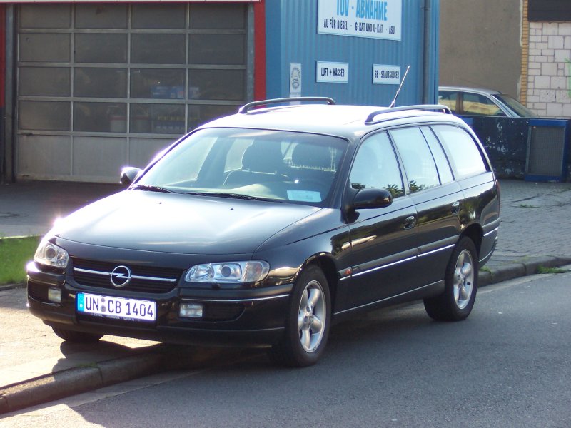 Opel Omega b 2.0 Караван