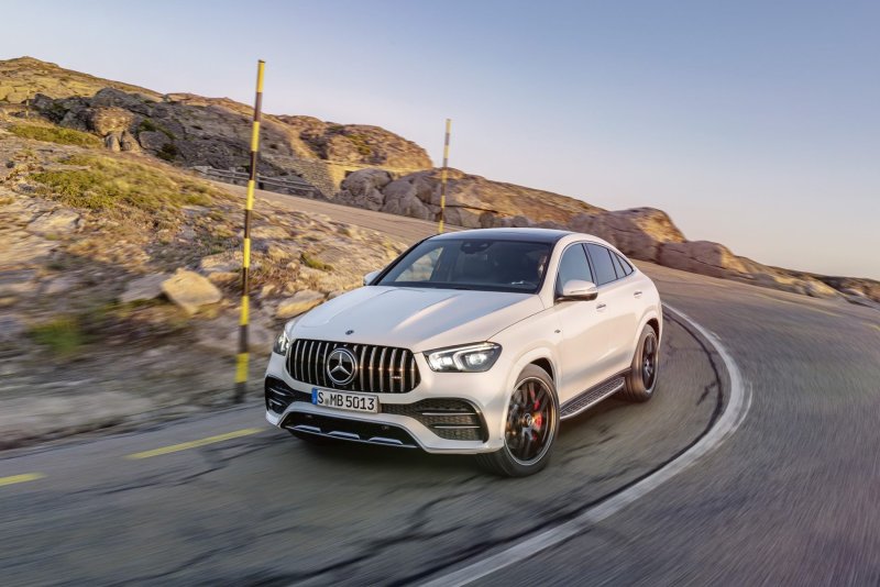 Мерседес-Бенц GLE 53 AMG