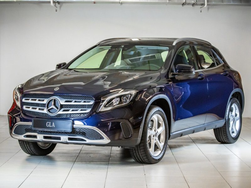 Mercedes-Benz GLA 200