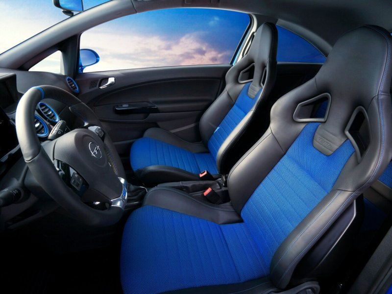 Opel Corsa OPC 2008 салон
