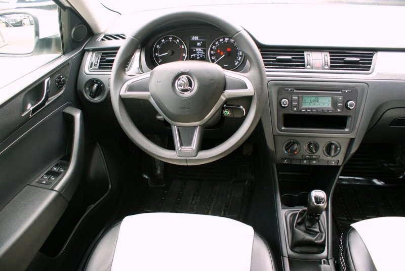 Škoda Rapid Ambition