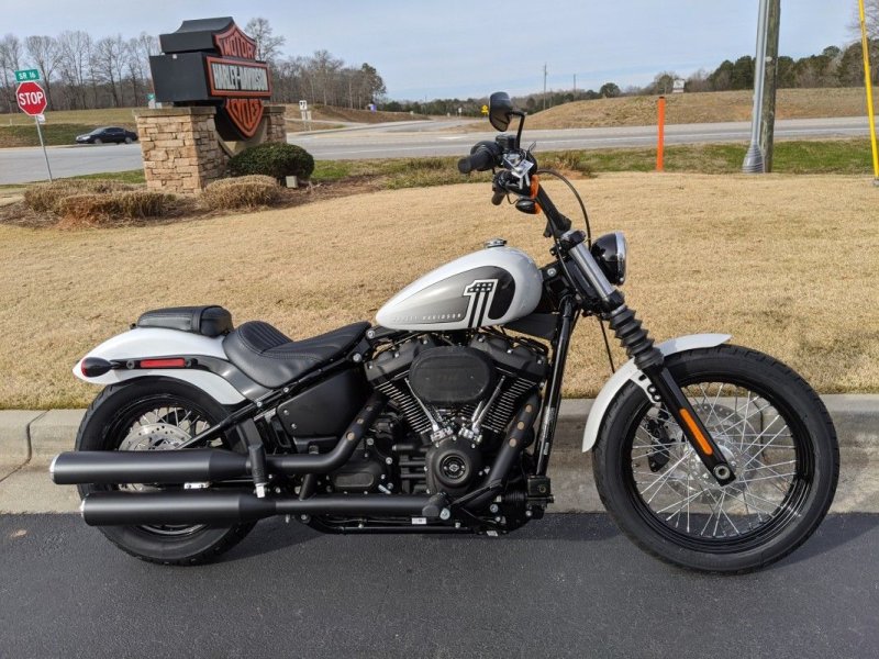 Harley Davidson Street Bob 2021