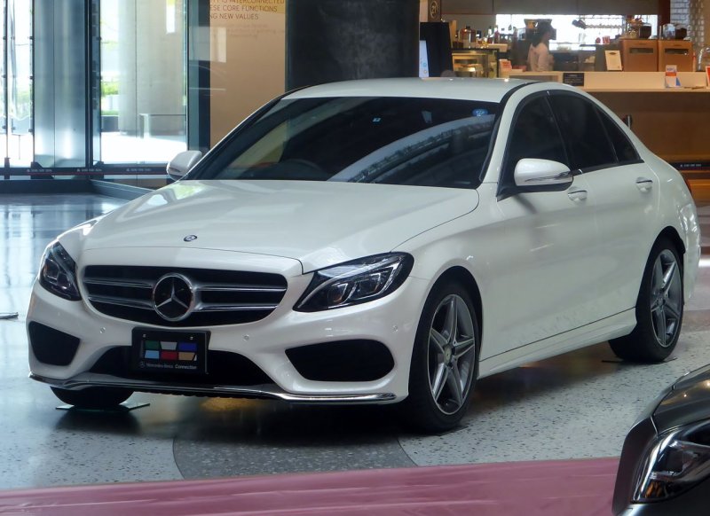 Мерседес Бенц c200