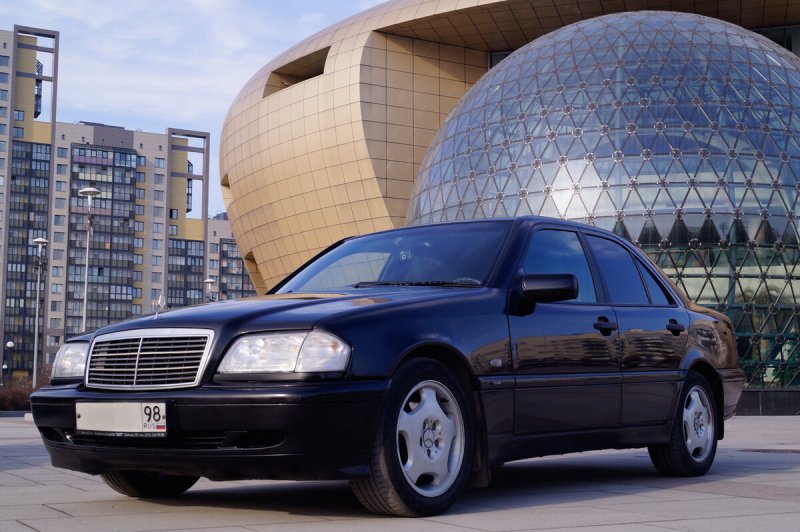 Mercedes Benz 200 1998
