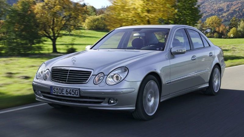 Mercedes Benz e200