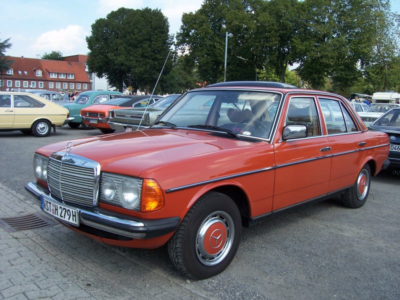 Mercedes Benz 200d