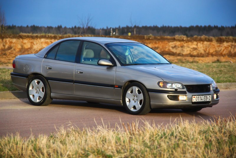 Opel Omega b v6