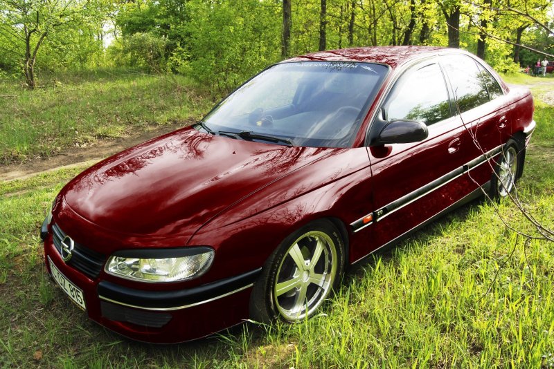 Opel Omega b