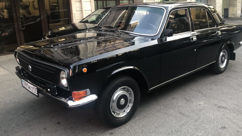 Волга. ГАЗ 24 10. Черная.