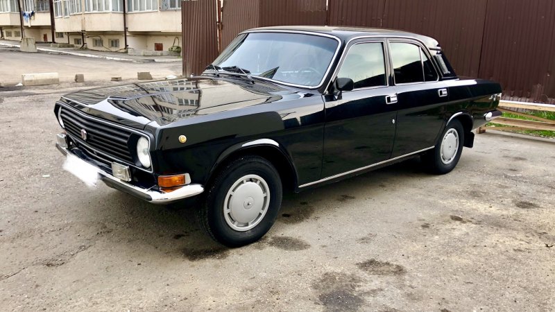 Волга чёрная ГАЗ 2410
