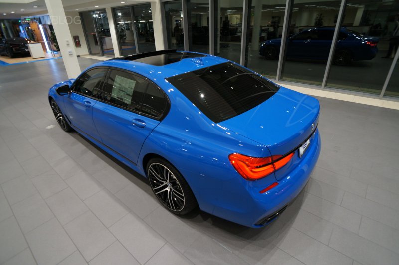 BMW 3 Santorini Blue II