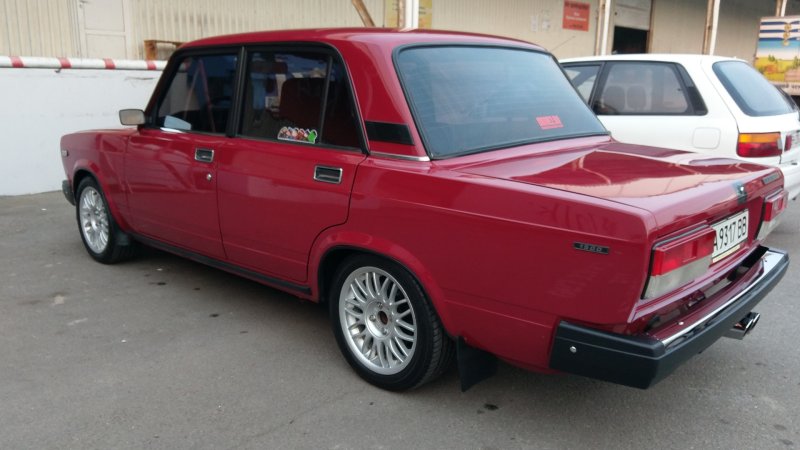 ВАЗ 2107 цвет Кармен