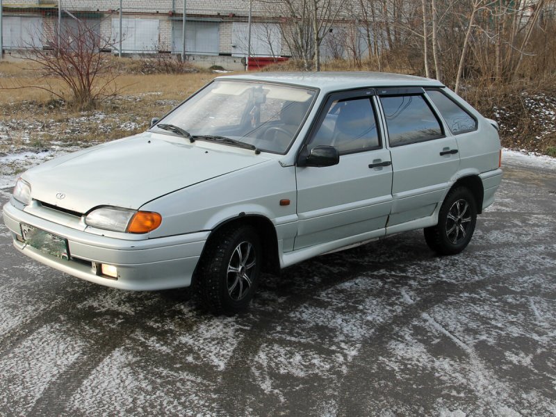 ВАЗ 2114 2005 серебристый