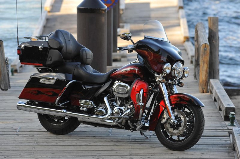 Харлей Дэвидсон Electra Glide