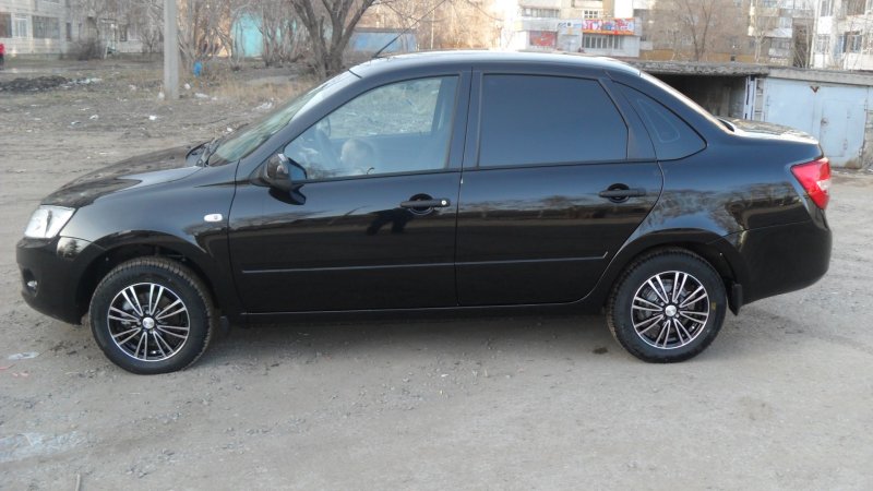 Лада Гранта Феникс r16