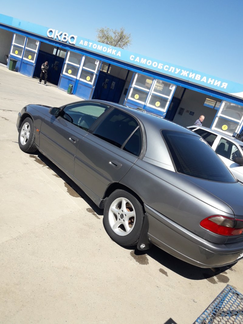 Opel Omega b
