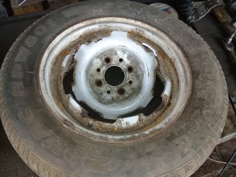 Колесо ВАЗ r12