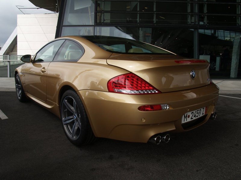 BMW m6 Gold