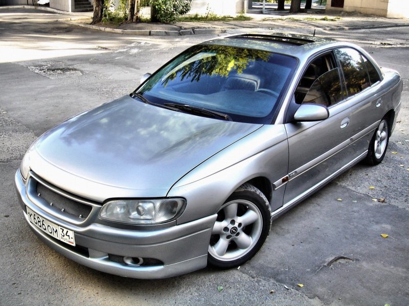 Opel Omega a 3.0