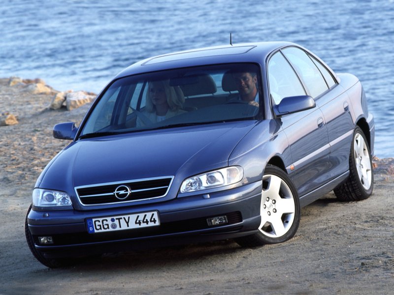 Opel Omega 2003