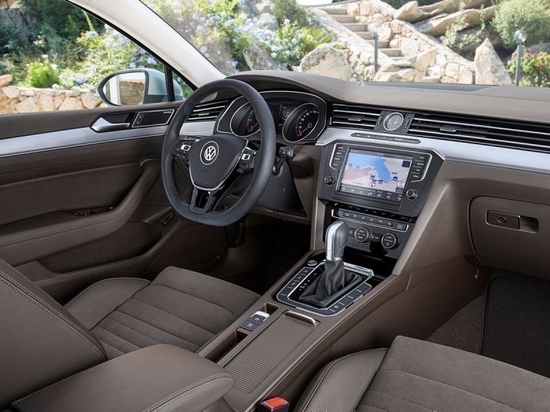 Volkswagen Passat b8 салон