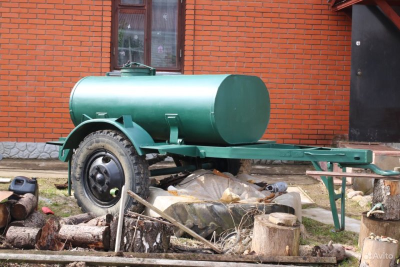 Прицеп цистерна 1200 литров