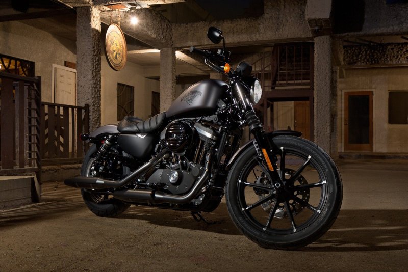 Harley Davidson Sportster 883 Iron