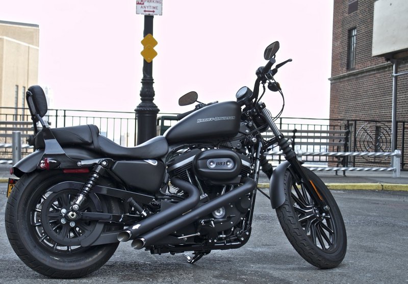 Harley Davidson Sportster 883 Iron