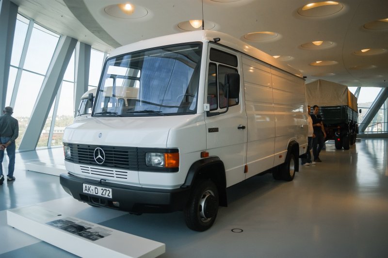 Mercedes-Benz 508d фургон