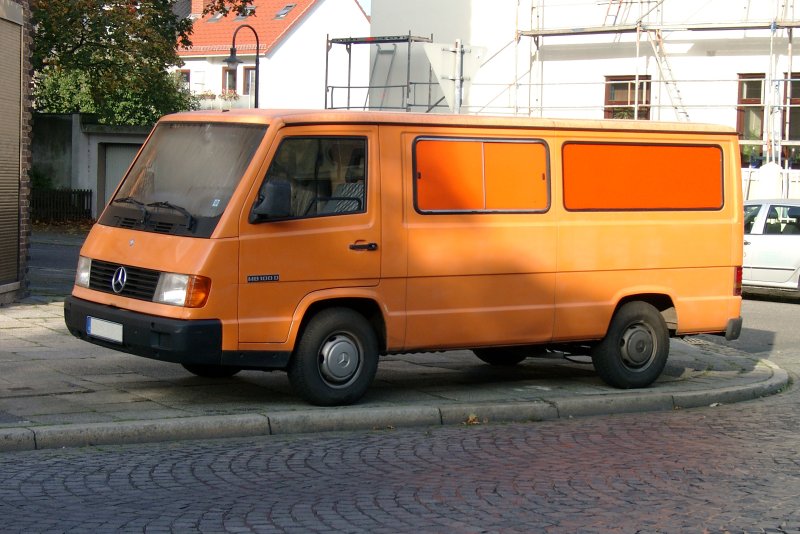 Mercedes mb100d