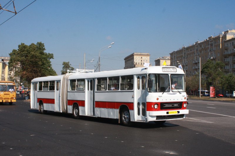 Автобус Икарус гармошка 180